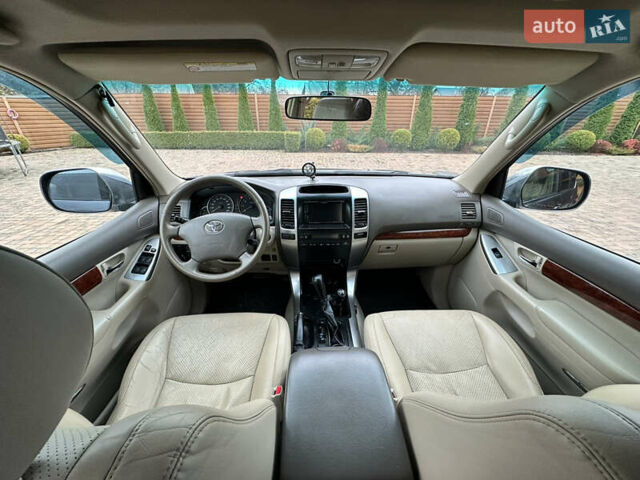 Серый Тойота Ленд Крузер Прадо, объемом двигателя 4 л и пробегом 298 тыс. км за 15300 $, фото 51 на Automoto.ua