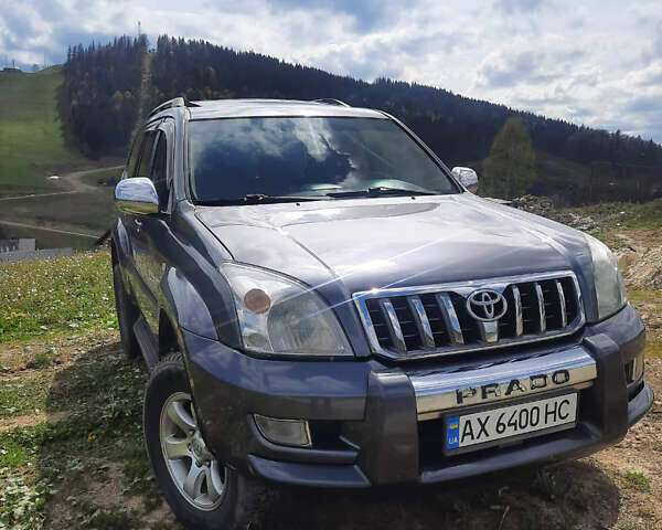 Серый Тойота Ленд Крузер Прадо, объемом двигателя 3.96 л и пробегом 313 тыс. км за 13800 $, фото 1 на Automoto.ua