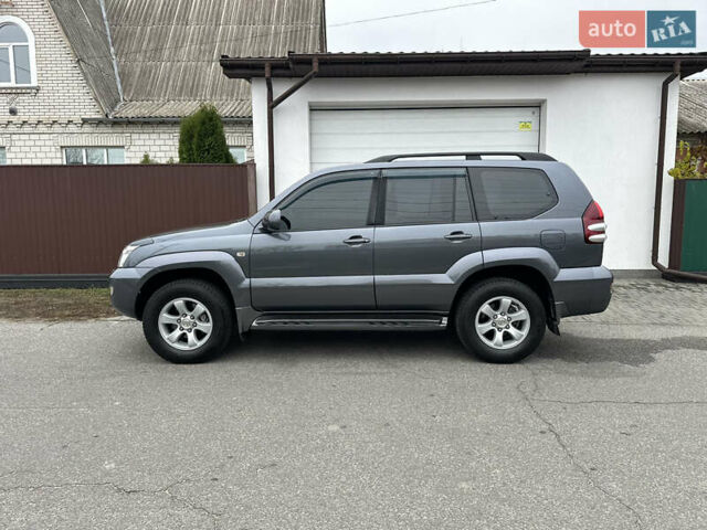 Сірий Тойота Ленд Крузер Прадо, об'ємом двигуна 4 л та пробігом 234 тис. км за 16400 $, фото 6 на Automoto.ua