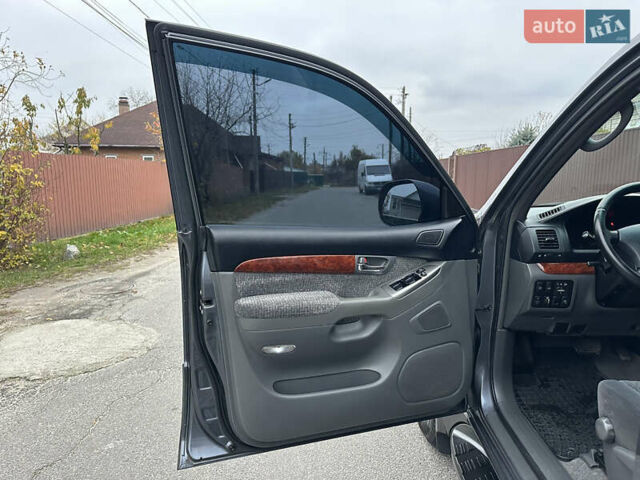 Сірий Тойота Ленд Крузер Прадо, об'ємом двигуна 4 л та пробігом 234 тис. км за 16400 $, фото 9 на Automoto.ua