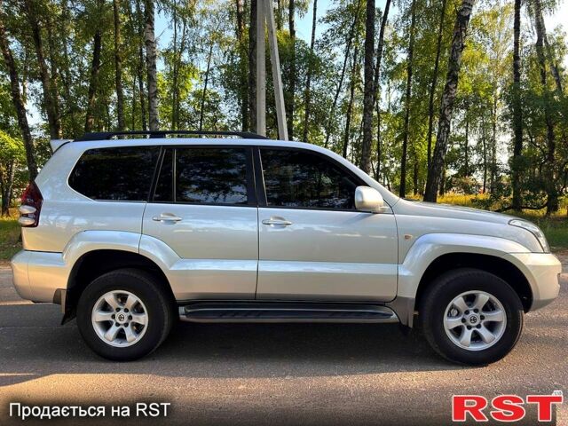 Серый Тойота Ленд Крузер Прадо, объемом двигателя 4 л и пробегом 197 тыс. км за 13990 $, фото 1 на Automoto.ua