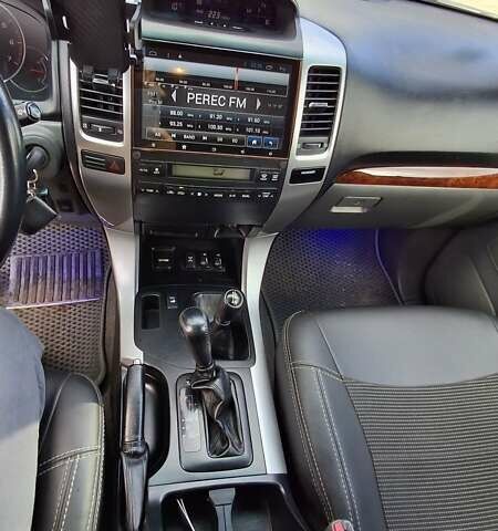 Сірий Тойота Ленд Крузер Прадо, об'ємом двигуна 4 л та пробігом 316 тис. км за 13980 $, фото 1 на Automoto.ua