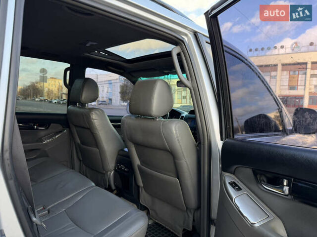 Сірий Тойота Ленд Крузер Прадо, об'ємом двигуна 4 л та пробігом 299 тис. км за 12999 $, фото 20 на Automoto.ua