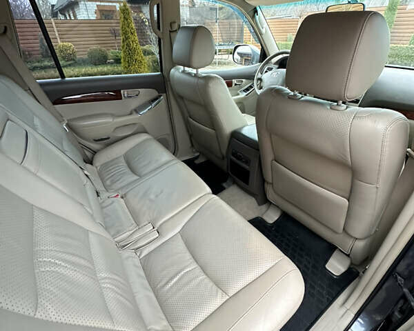 Серый Тойота Ленд Крузер Прадо, объемом двигателя 4 л и пробегом 298 тыс. км за 15300 $, фото 41 на Automoto.ua