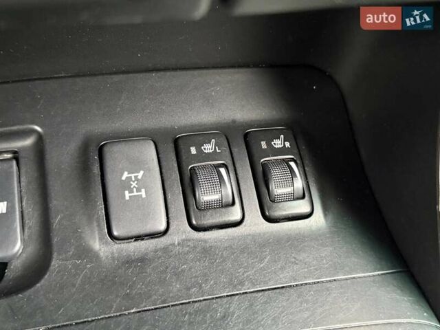 Сірий Тойота Ленд Крузер Прадо, об'ємом двигуна 4 л та пробігом 250 тис. км за 13900 $, фото 17 на Automoto.ua