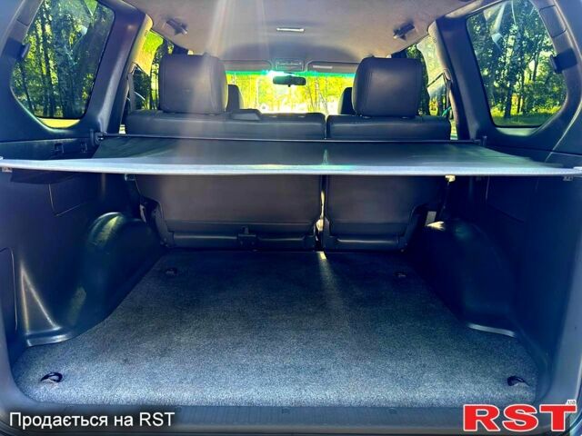 Серый Тойота Ленд Крузер Прадо, объемом двигателя 4 л и пробегом 197 тыс. км за 13990 $, фото 5 на Automoto.ua