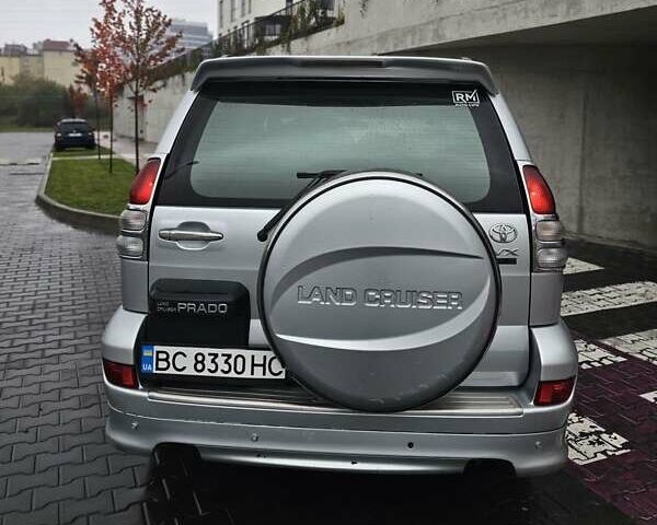 Серый Тойота Ленд Крузер Прадо, объемом двигателя 4 л и пробегом 335 тыс. км за 11550 $, фото 2 на Automoto.ua