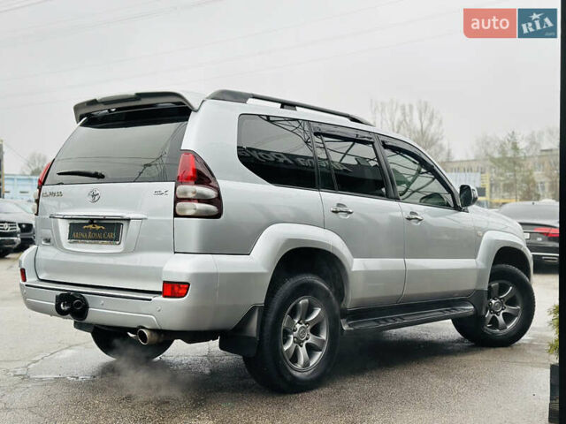 Серый Тойота Ленд Крузер Прадо, объемом двигателя 2.7 л и пробегом 173 тыс. км за 12500 $, фото 1 на Automoto.ua