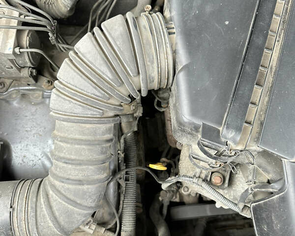 Серый Тойота Ленд Крузер Прадо, объемом двигателя 4 л и пробегом 298 тыс. км за 15300 $, фото 25 на Automoto.ua