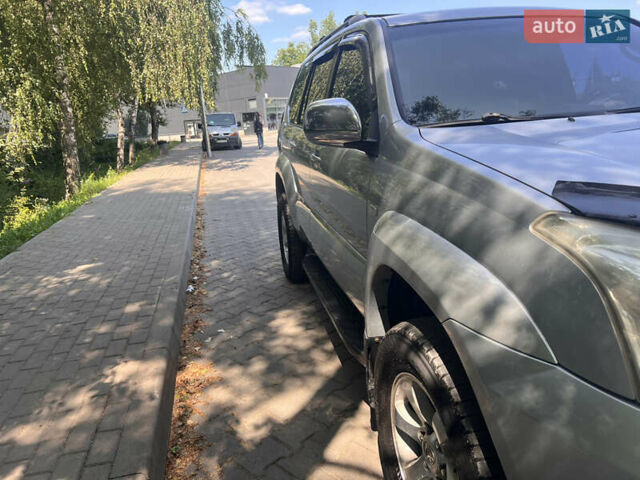 Серый Тойота Ленд Крузер Прадо, объемом двигателя 2.7 л и пробегом 248 тыс. км за 14300 $, фото 5 на Automoto.ua