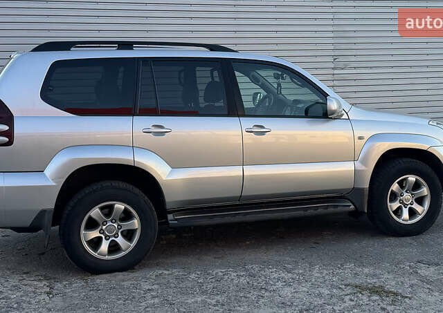 Сірий Тойота Ленд Крузер Прадо, об'ємом двигуна 4 л та пробігом 270 тис. км за 19500 $, фото 4 на Automoto.ua