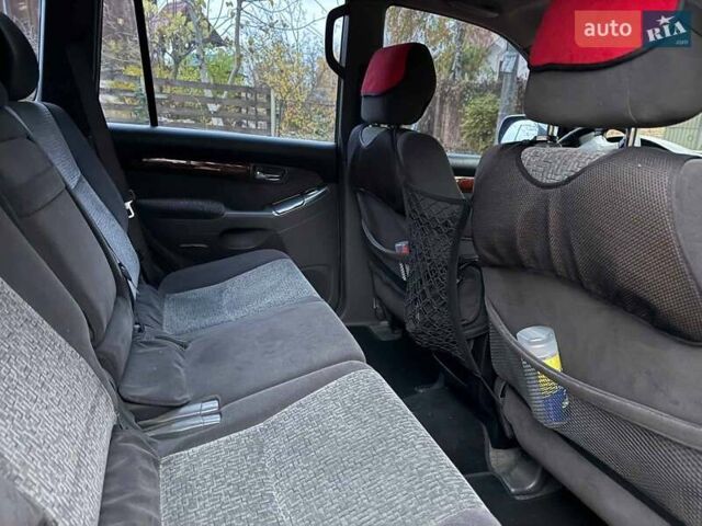 Серый Тойота Ленд Крузер Прадо, объемом двигателя 2.7 л и пробегом 300 тыс. км за 11940 $, фото 19 на Automoto.ua