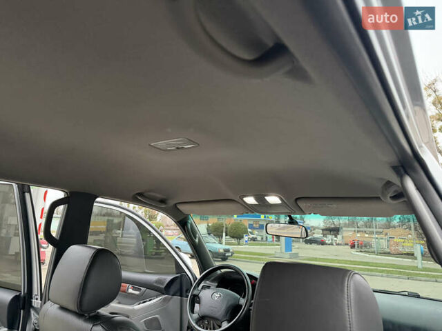 Сірий Тойота Ленд Крузер Прадо, об'ємом двигуна 4 л та пробігом 203 тис. км за 15499 $, фото 54 на Automoto.ua