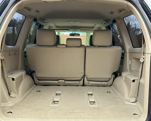 Серый Тойота Ленд Крузер Прадо, объемом двигателя 4 л и пробегом 298 тыс. км за 15300 $, фото 29 на Automoto.ua