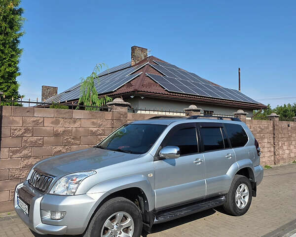 Сірий Тойота Ленд Крузер Прадо, об'ємом двигуна 2.69 л та пробігом 200 тис. км за 15000 $, фото 3 на Automoto.ua