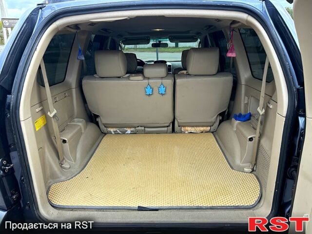 Серый Тойота Ленд Крузер Прадо, объемом двигателя 4 л и пробегом 160 тыс. км за 17250 $, фото 13 на Automoto.ua