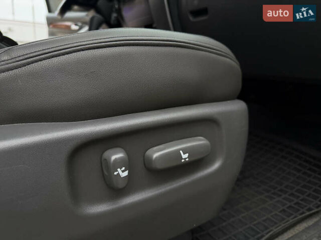 Сірий Тойота Ленд Крузер Прадо, об'ємом двигуна 4 л та пробігом 203 тис. км за 15499 $, фото 45 на Automoto.ua