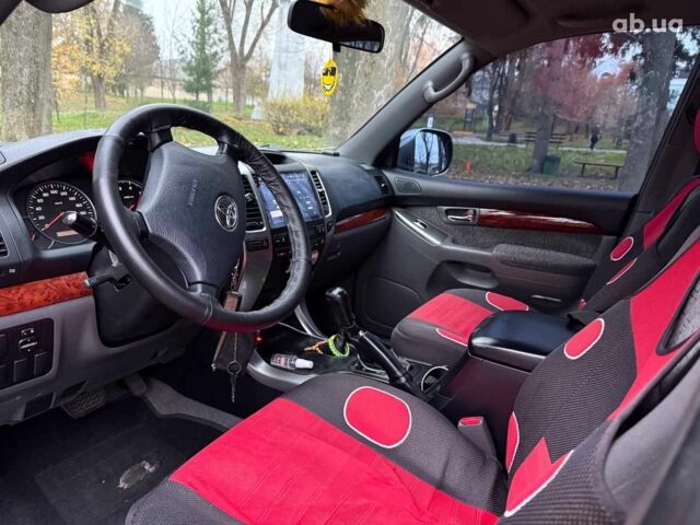 Серый Тойота Ленд Крузер Прадо, объемом двигателя 2.7 л и пробегом 300 тыс. км за 11940 $, фото 13 на Automoto.ua