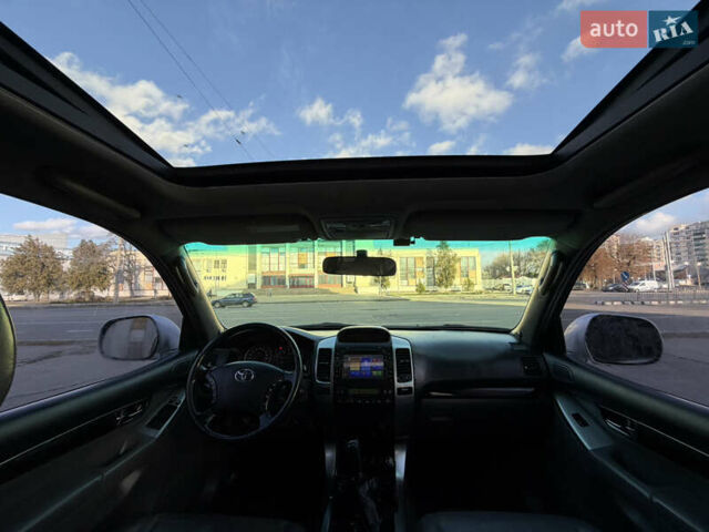 Сірий Тойота Ленд Крузер Прадо, об'ємом двигуна 4 л та пробігом 299 тис. км за 12999 $, фото 19 на Automoto.ua