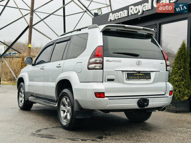 Серый Тойота Ленд Крузер Прадо, объемом двигателя 2.7 л и пробегом 173 тыс. км за 12500 $, фото 11 на Automoto.ua