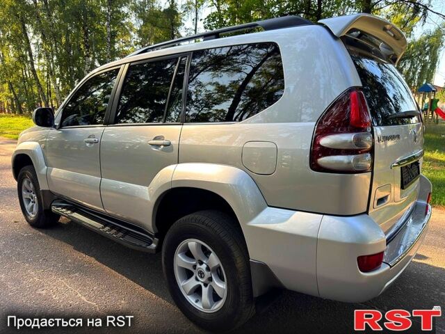 Серый Тойота Ленд Крузер Прадо, объемом двигателя 4 л и пробегом 197 тыс. км за 13990 $, фото 3 на Automoto.ua