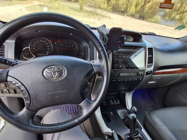 Сірий Тойота Ленд Крузер Прадо, об'ємом двигуна 4 л та пробігом 316 тис. км за 13980 $, фото 1 на Automoto.ua