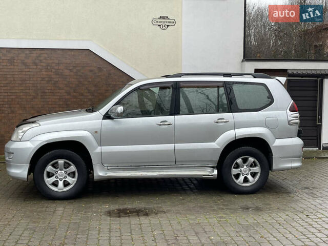 Серый Тойота Ленд Крузер Прадо, объемом двигателя 3.96 л и пробегом 305 тыс. км за 16300 $, фото 13 на Automoto.ua