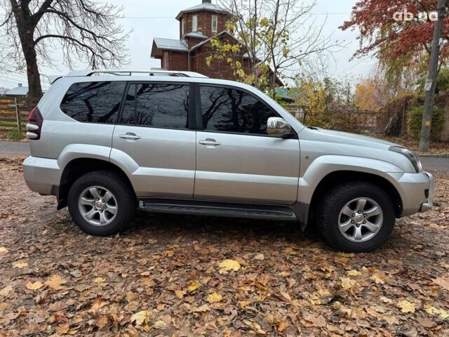 Серый Тойота Ленд Крузер Прадо, объемом двигателя 2.7 л и пробегом 300 тыс. км за 11940 $, фото 5 на Automoto.ua