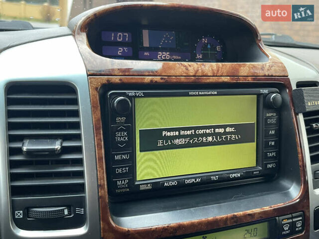 Серый Тойота Ленд Крузер Прадо, объемом двигателя 3.96 л и пробегом 305 тыс. км за 16300 $, фото 25 на Automoto.ua