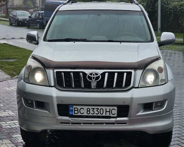 Серый Тойота Ленд Крузер Прадо, объемом двигателя 4 л и пробегом 335 тыс. км за 11550 $, фото 3 на Automoto.ua