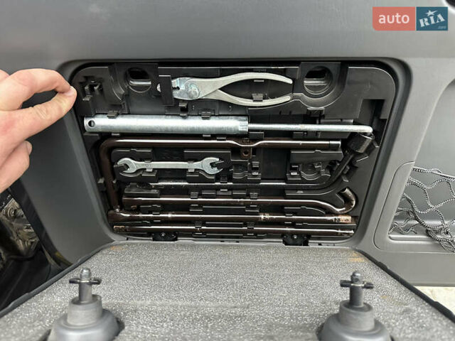 Сірий Тойота Ленд Крузер Прадо, об'ємом двигуна 4 л та пробігом 234 тис. км за 16400 $, фото 20 на Automoto.ua