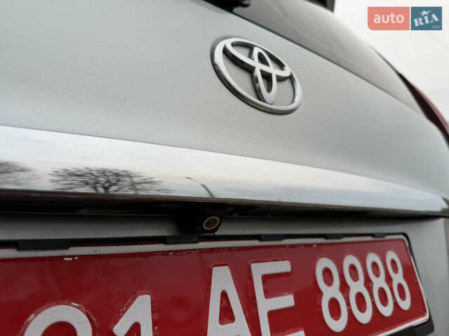 Сірий Тойота Ленд Крузер Прадо, об'ємом двигуна 4 л та пробігом 203 тис. км за 15499 $, фото 55 на Automoto.ua