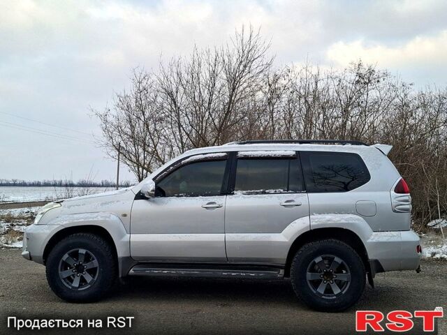 Сірий Тойота Ленд Крузер Прадо, об'ємом двигуна 2.7 л та пробігом 200 тис. км за 13000 $, фото 3 на Automoto.ua