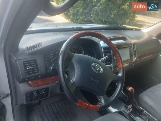 Сірий Тойота Ленд Крузер Прадо, об'ємом двигуна 2.69 л та пробігом 318 тис. км за 12499 $, фото 18 на Automoto.ua