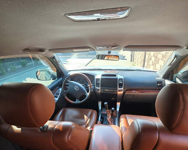 Сірий Тойота Ленд Крузер Прадо, об'ємом двигуна 2.69 л та пробігом 200 тис. км за 15000 $, фото 16 на Automoto.ua