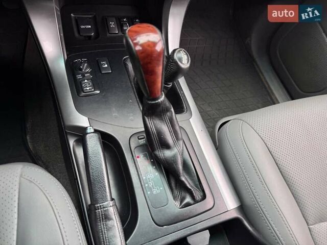 Сірий Тойота Ленд Крузер Прадо, об'ємом двигуна 4 л та пробігом 250 тис. км за 13900 $, фото 19 на Automoto.ua