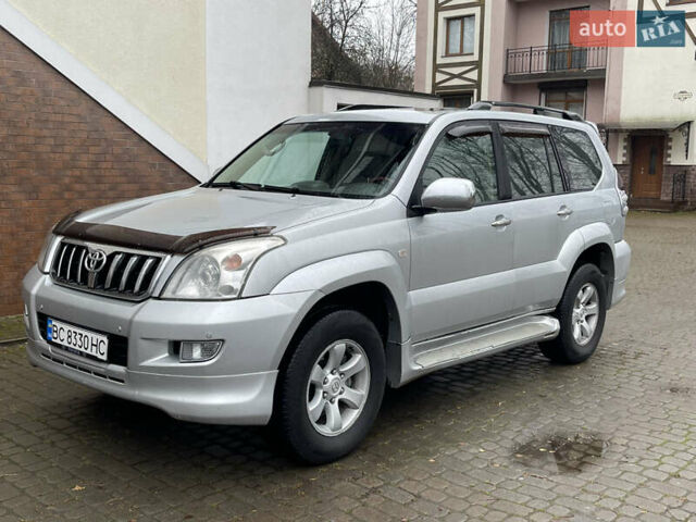 Серый Тойота Ленд Крузер Прадо, объемом двигателя 3.96 л и пробегом 305 тыс. км за 16300 $, фото 1 на Automoto.ua