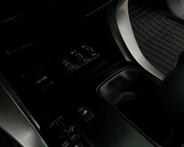 Сірий Тойота Ленд Крузер Прадо, об'ємом двигуна 4 л та пробігом 203 тис. км за 15499 $, фото 66 на Automoto.ua