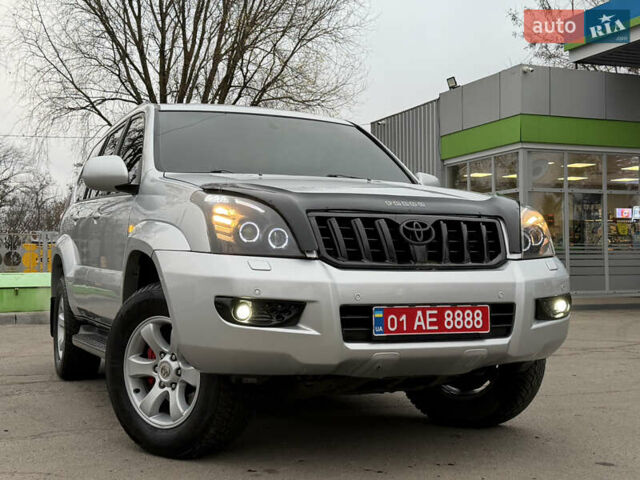 Сірий Тойота Ленд Крузер Прадо, об'ємом двигуна 4 л та пробігом 203 тис. км за 15499 $, фото 7 на Automoto.ua