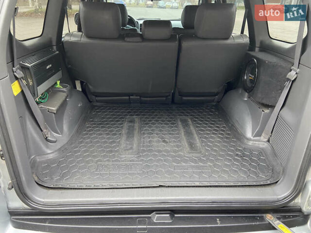 Сірий Тойота Ленд Крузер Прадо, об'ємом двигуна 3.96 л та пробігом 235 тис. км за 15300 $, фото 14 на Automoto.ua