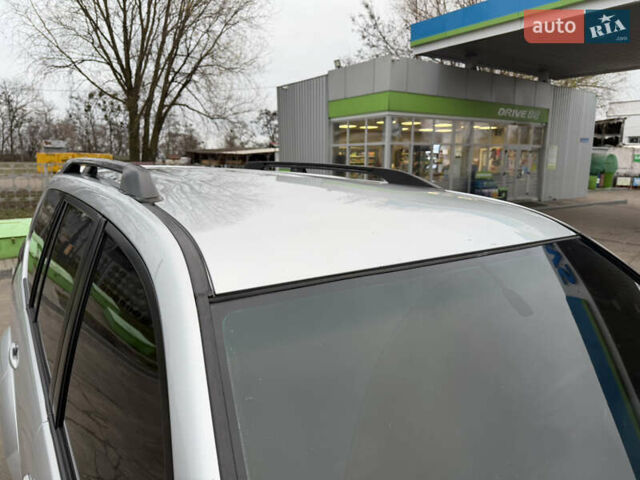 Сірий Тойота Ленд Крузер Прадо, об'ємом двигуна 4 л та пробігом 203 тис. км за 15499 $, фото 27 на Automoto.ua