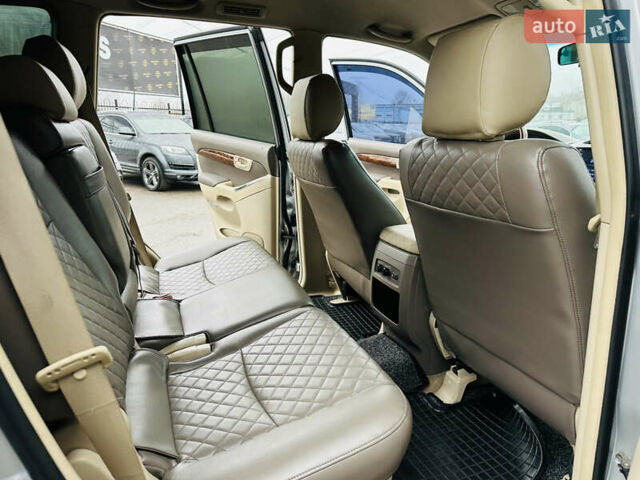 Серый Тойота Ленд Крузер Прадо, объемом двигателя 2.7 л и пробегом 173 тыс. км за 12500 $, фото 17 на Automoto.ua