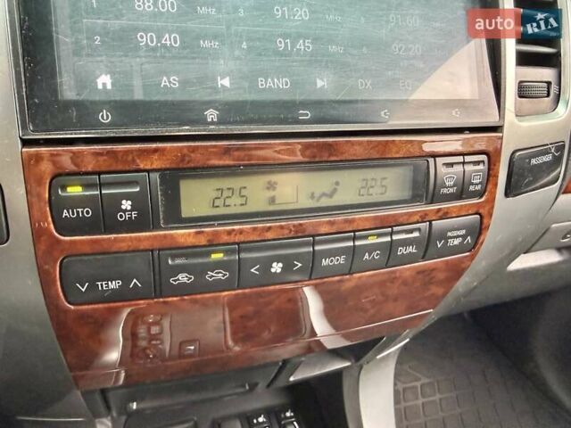 Сірий Тойота Ленд Крузер Прадо, об'ємом двигуна 4 л та пробігом 250 тис. км за 13900 $, фото 16 на Automoto.ua