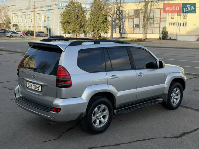 Сірий Тойота Ленд Крузер Прадо, об'ємом двигуна 4 л та пробігом 299 тис. км за 12999 $, фото 5 на Automoto.ua