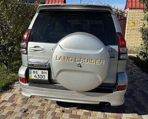 Сірий Тойота Ленд Крузер Прадо, об'ємом двигуна 4 л та пробігом 280 тис. км за 19000 $, фото 2 на Automoto.ua
