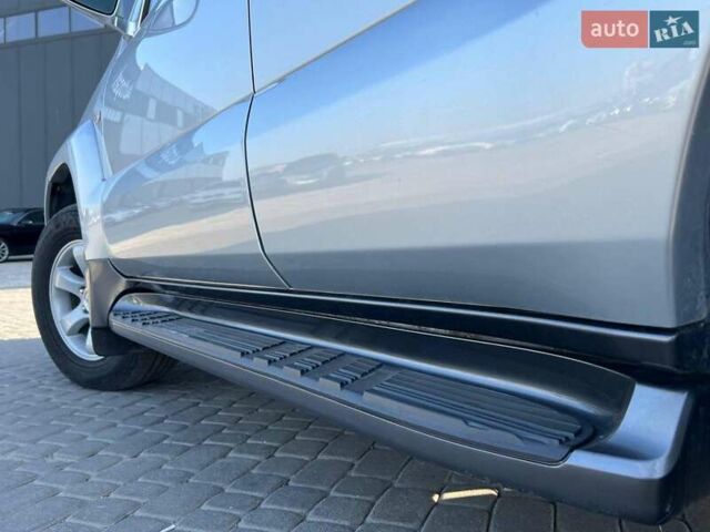 Сірий Тойота Ленд Крузер Прадо, об'ємом двигуна 4 л та пробігом 166 тис. км за 17500 $, фото 14 на Automoto.ua