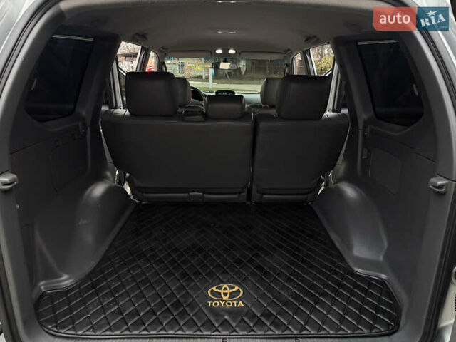 Сірий Тойота Ленд Крузер Прадо, об'ємом двигуна 4 л та пробігом 203 тис. км за 15499 $, фото 57 на Automoto.ua