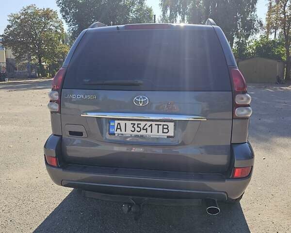 Серый Тойота Ленд Крузер Прадо, объемом двигателя 4 л и пробегом 257 тыс. км за 17000 $, фото 3 на Automoto.ua