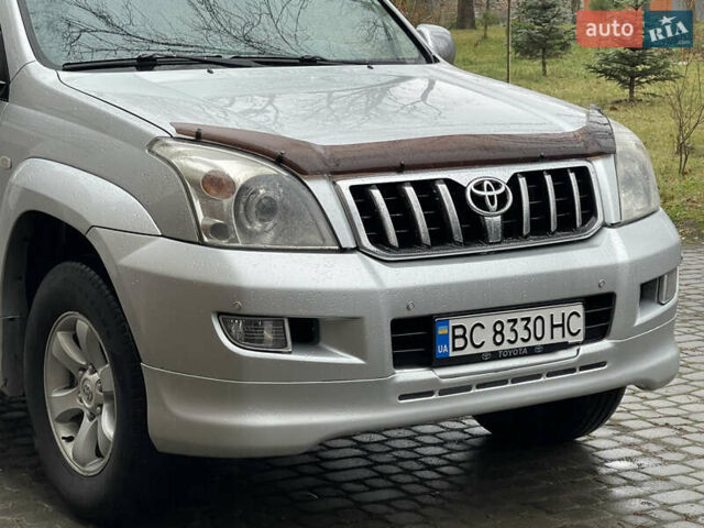 Серый Тойота Ленд Крузер Прадо, объемом двигателя 3.96 л и пробегом 305 тыс. км за 16300 $, фото 7 на Automoto.ua