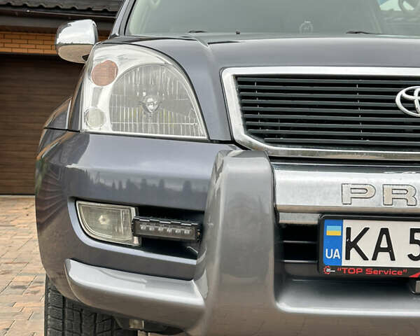 Серый Тойота Ленд Крузер Прадо, объемом двигателя 4 л и пробегом 298 тыс. км за 15300 $, фото 14 на Automoto.ua